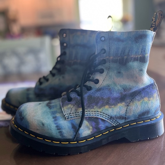 Doc Martens - Picture 4 of 5